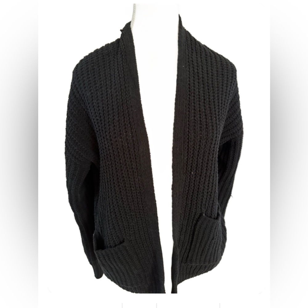 ❤️ SALE! 💙 American Eagle Black Open-Front Knit Sweater Size XS